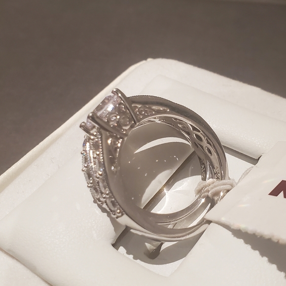 Zirconia ring set. Size 7 - Picture 3 of 9